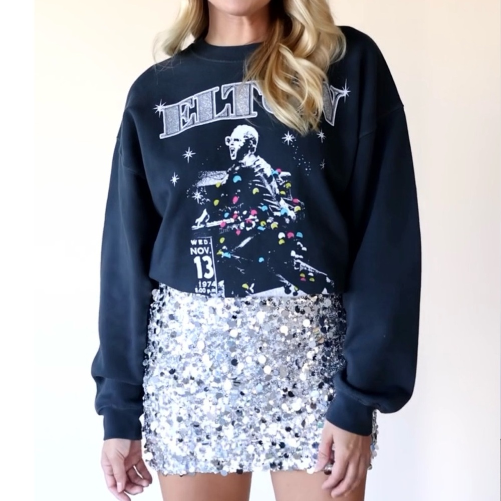 Daydreamer Black Elton John Graphic Pullover NWT